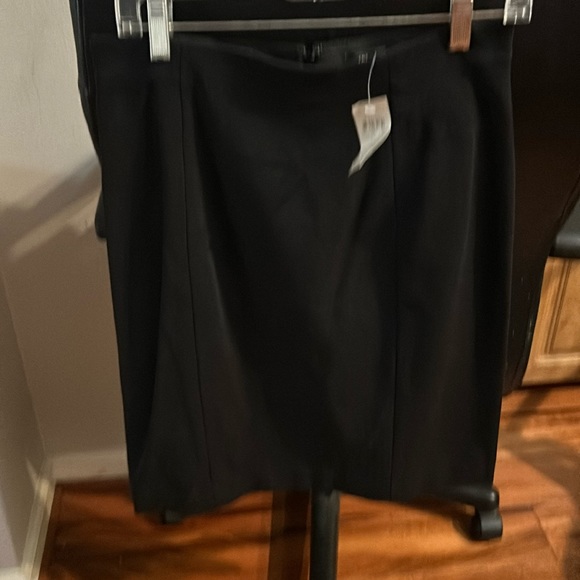 Ann Taylor Black skirt size 6 new with tags - Picture 1 of 4